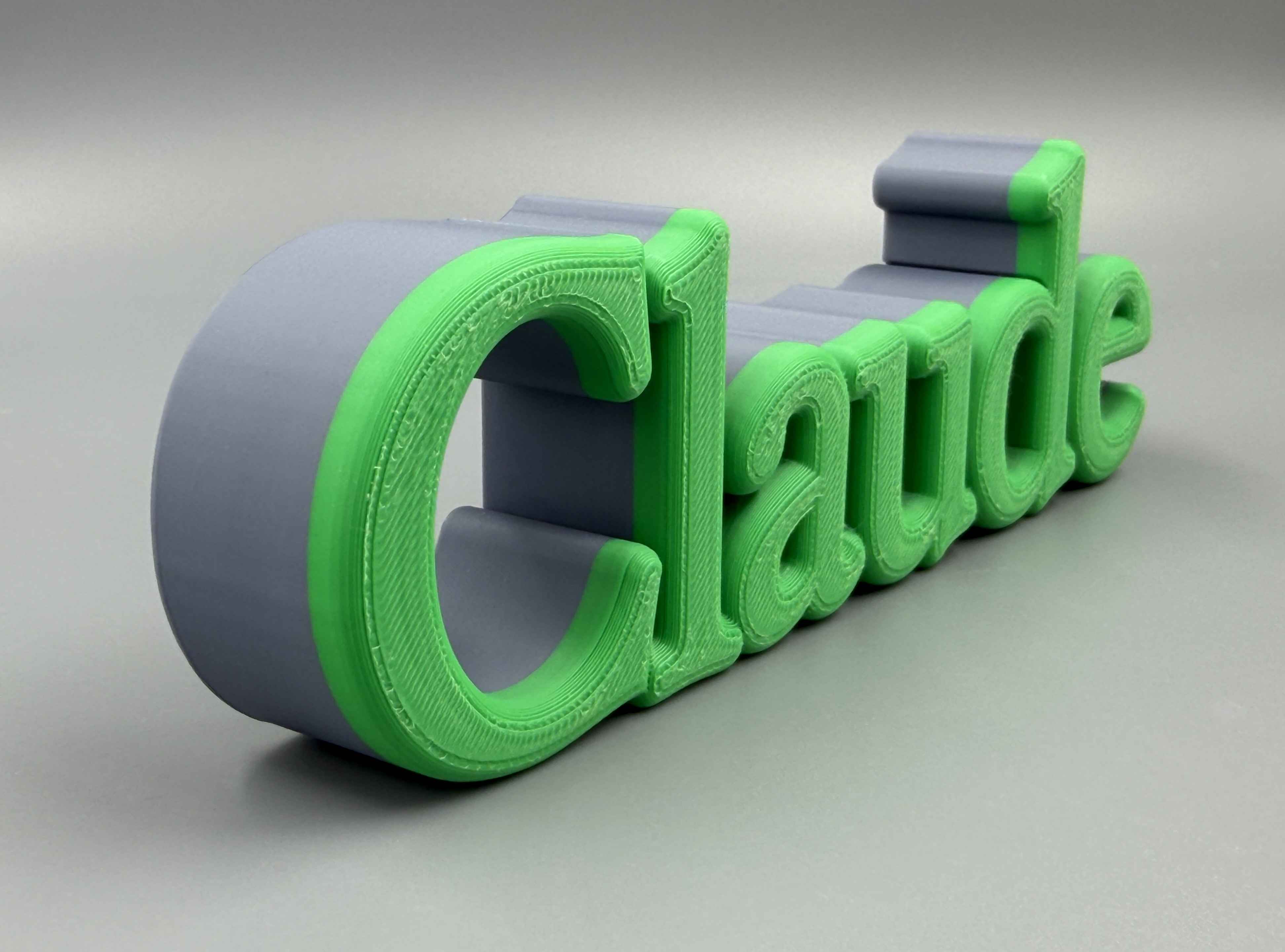 Claude – Hoefler Text